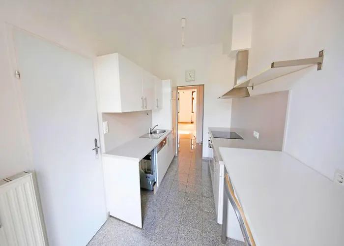 Apartment Apartment In Graz With Balcony *